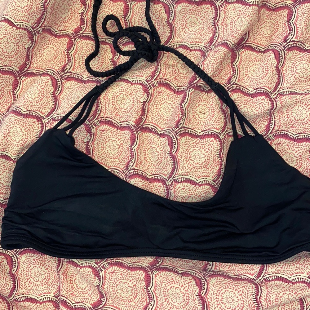 Roxy M scoop neck bikini top strappy back